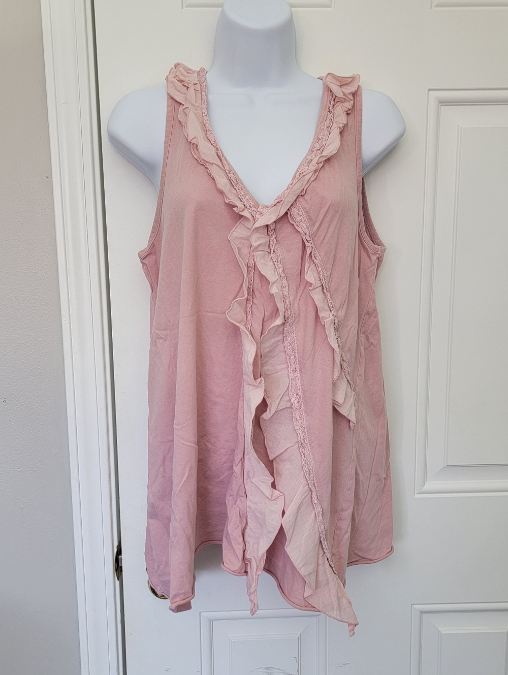 DKNY Jeans Pink Ruffled Sleeveless Blouse V Neck Balletcore Feminine Size Medium